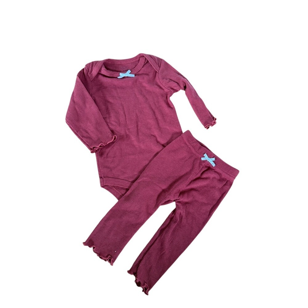 Lila & Jack New York ribbed red two piece infant outfit